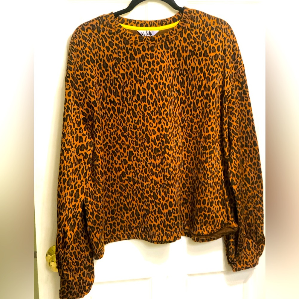 NWOT Vylette Cheetah Print Lightweight Sweatshirt XL